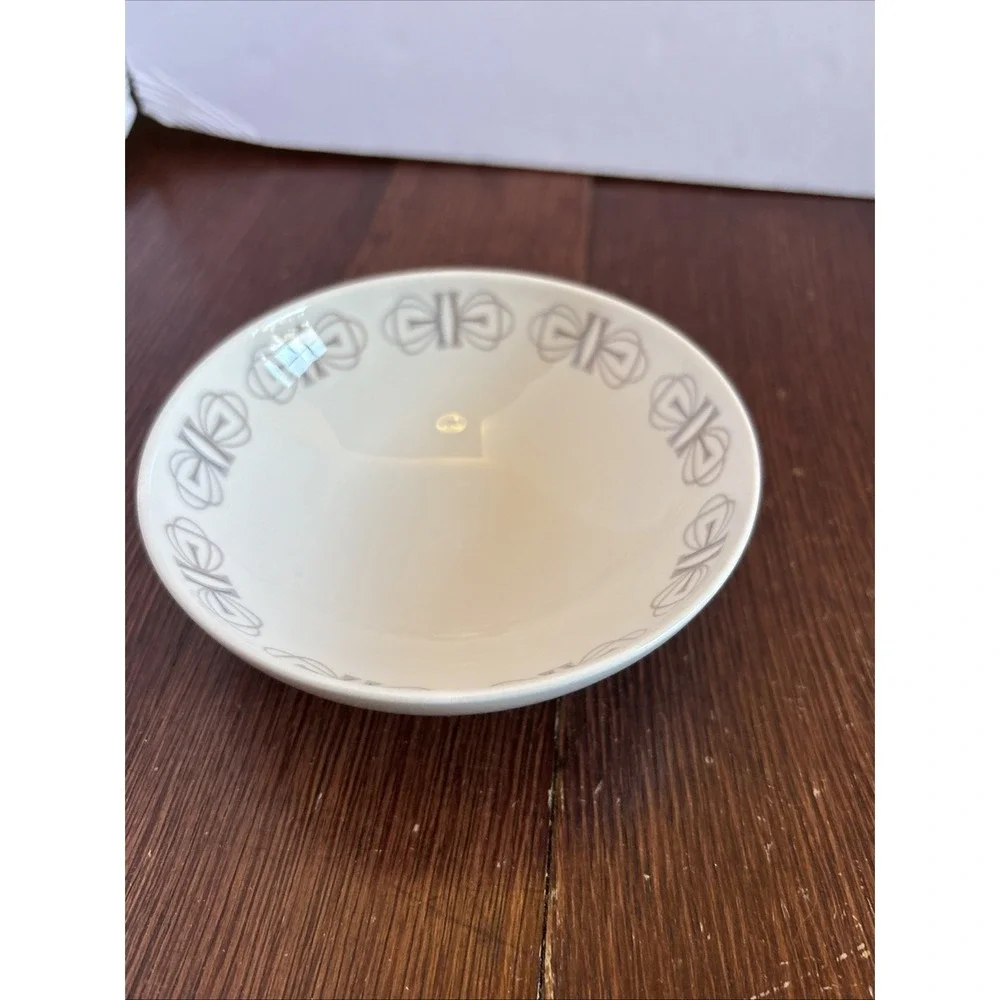 5‎ pc place setting Franciscan Merry Go Round  White Stone Ware  Pre-owned